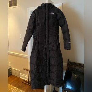 The North Face Women's Black Long Down Hooded Parka
